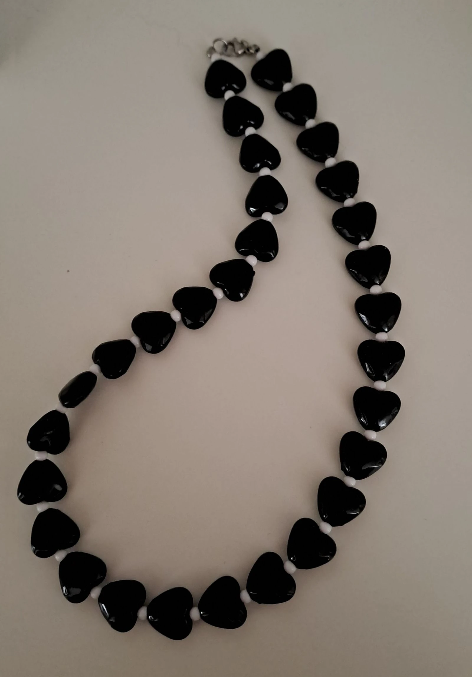 Collar de corazones negro/blanco – photo 3